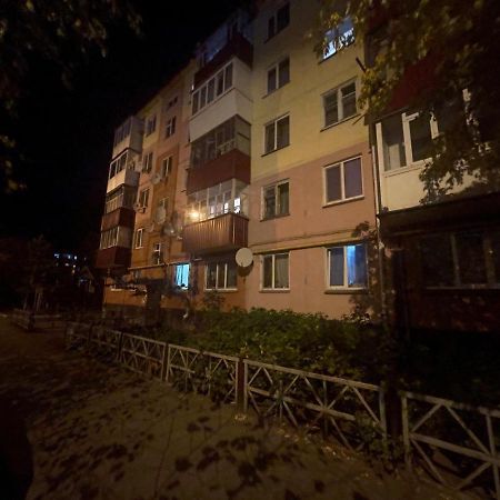 1-Комн. Квартира Целиком Интернациональная 32 С Гостиничным Сервисом เปโตรปาฟลอฟส์ค ภายนอก รูปภาพ